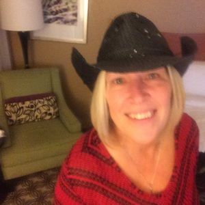 Meet your Posher, Donna